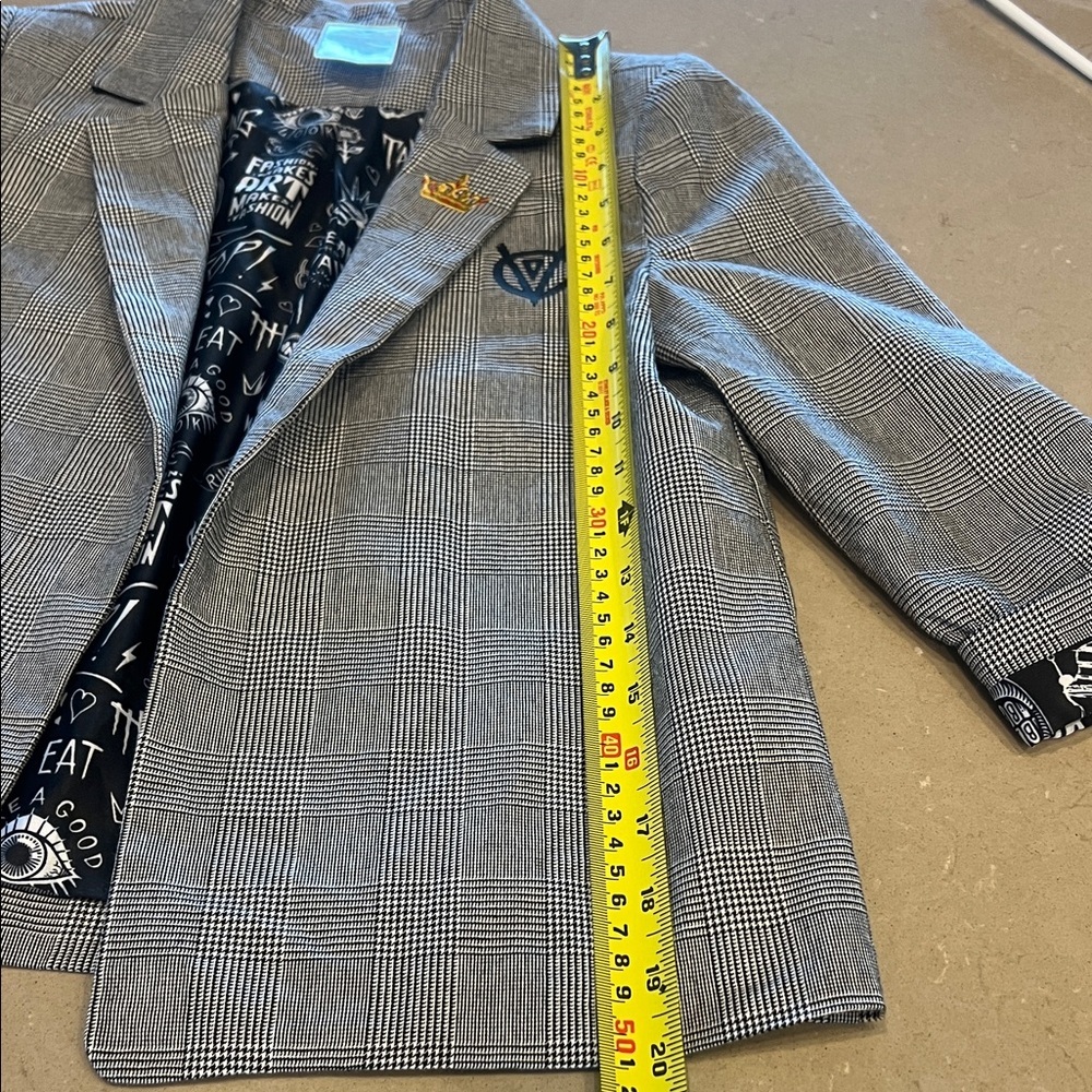 Disney Special Edition Cruella De Vil Blazer 7/8 Kids - Picture 12 of 12